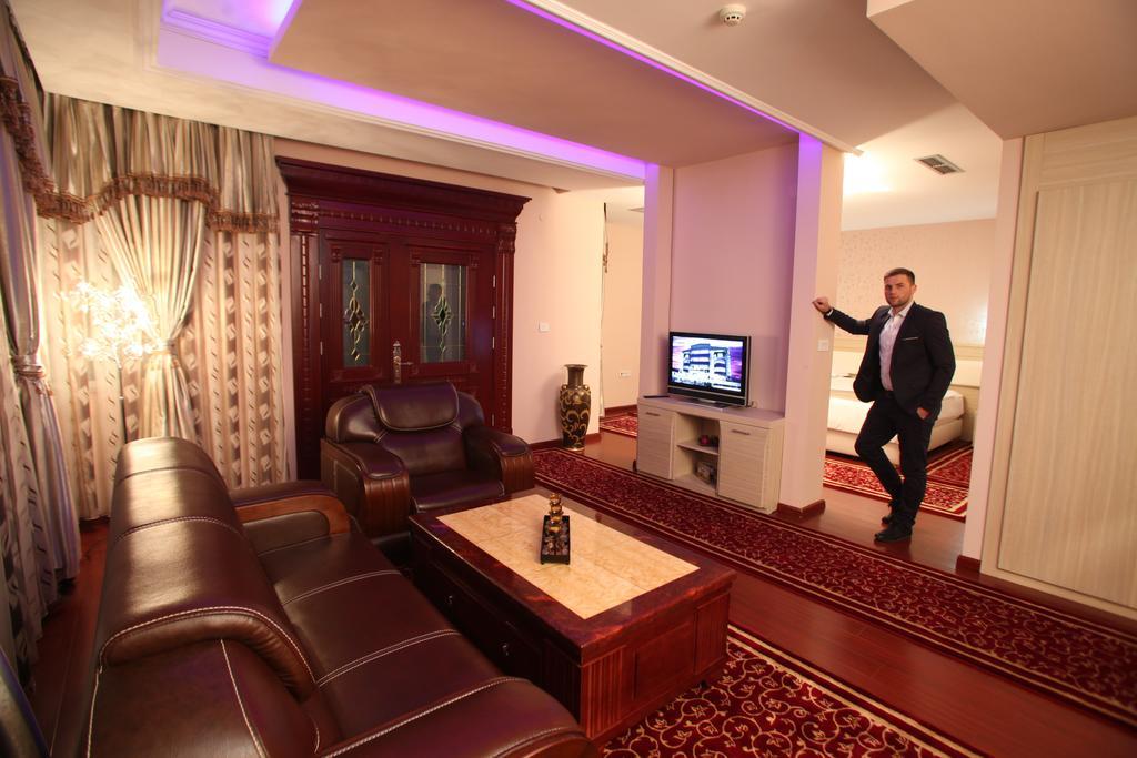 Hotel New Star Skopje Luaran gambar