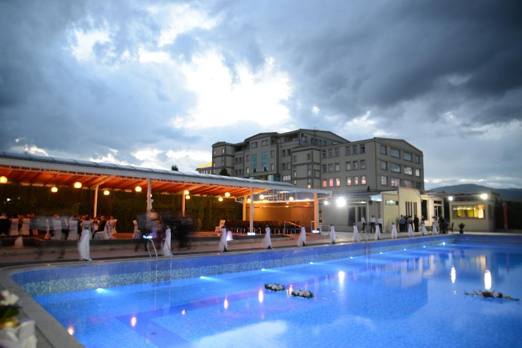 Hotel New Star Skopje Luaran gambar