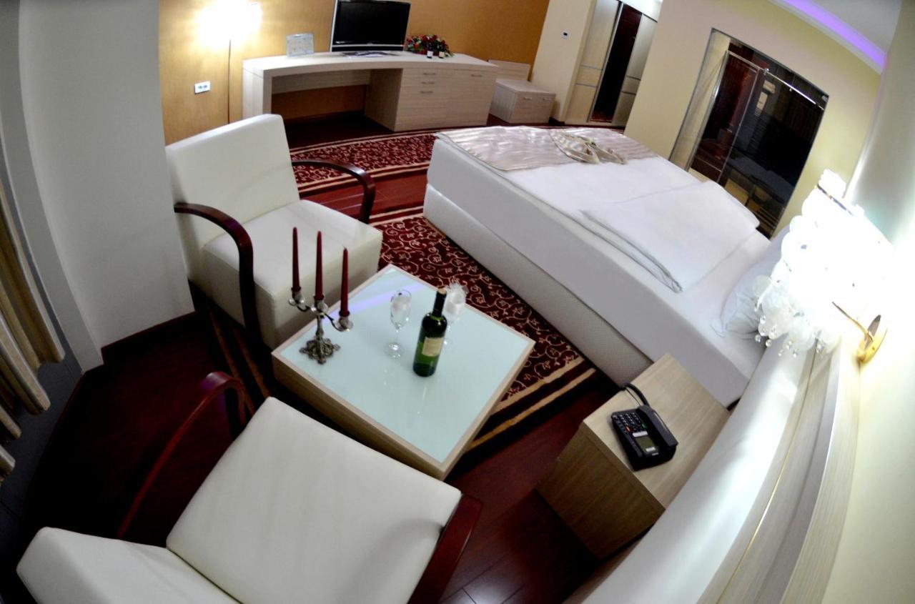 Hotel New Star Skopje Luaran gambar