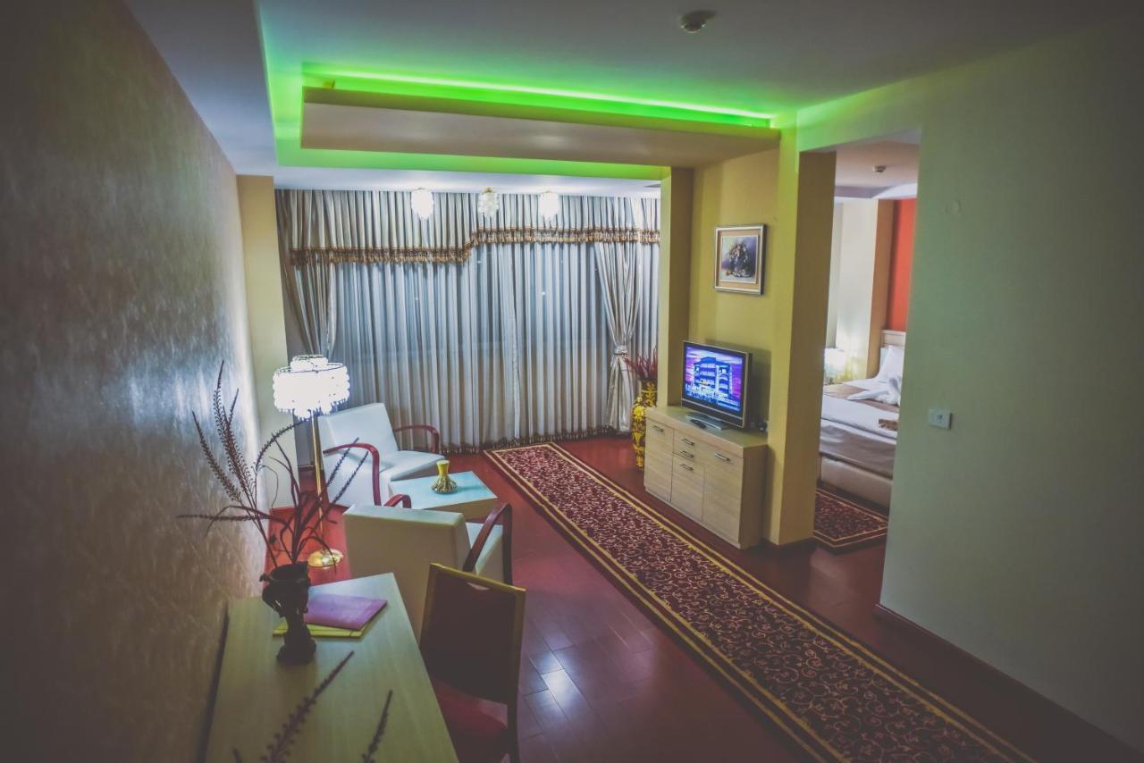 Hotel New Star Skopje Luaran gambar